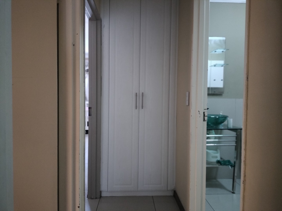  Bedroom Property for Sale in Silwood Heights Western Cape